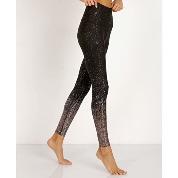 Beyond Yoga Alloy Ombre High Waisted Legging Small Iridescent Sparkle Celeb JLo - Picture 2 of 13